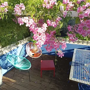 https://studio-indpendant-terrasse-entre-mer-et-collines.fr-provencehotel.com